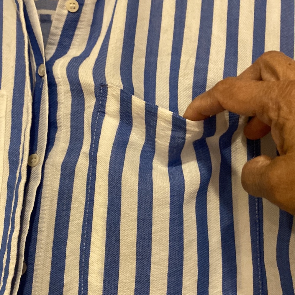 Zara Basic Xs Button Down Shirt - image 3